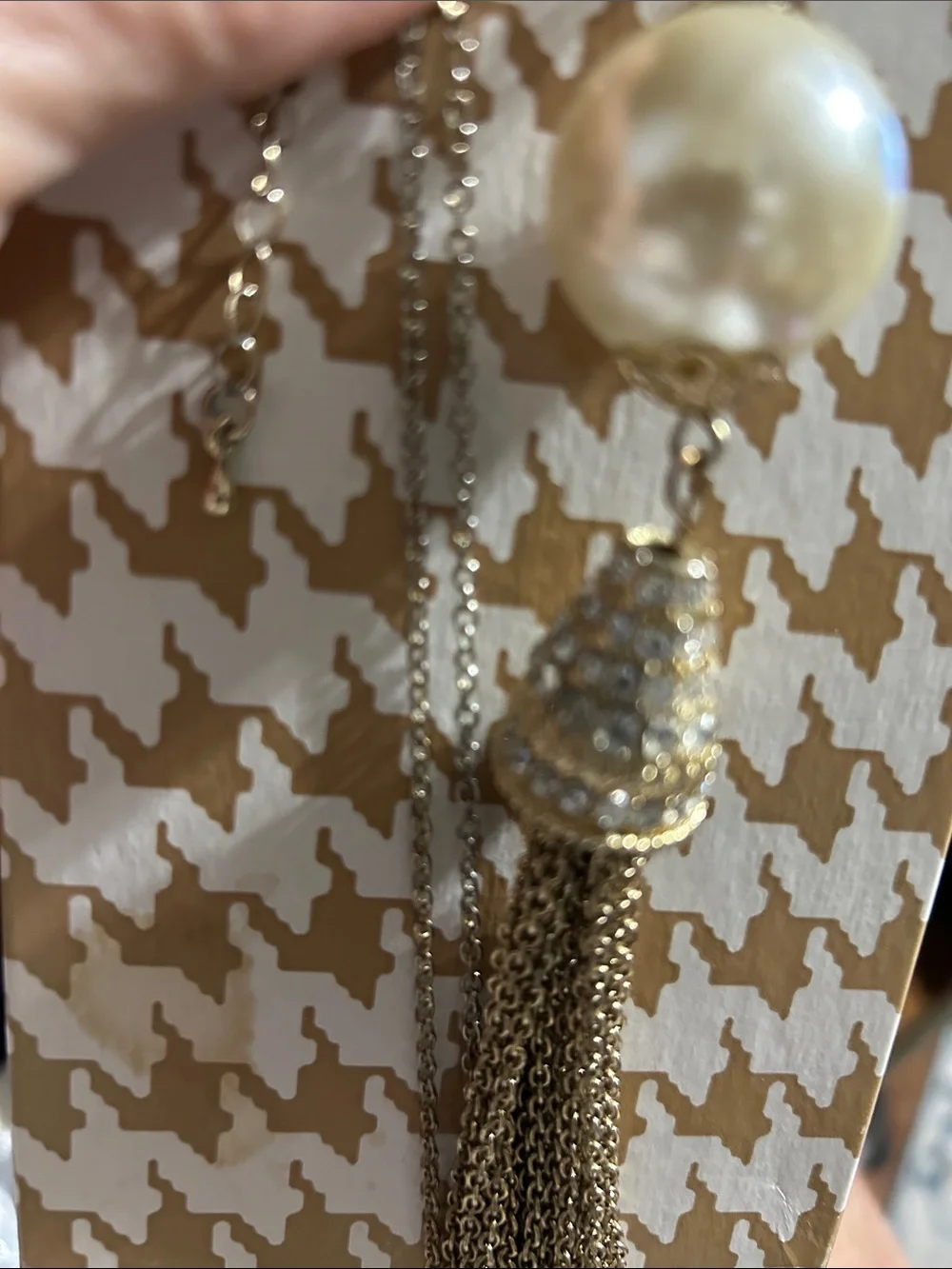N/A elegant gold